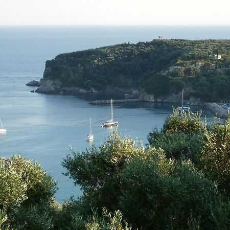 Studios Nikolaou Bros Parga Buitenkant foto