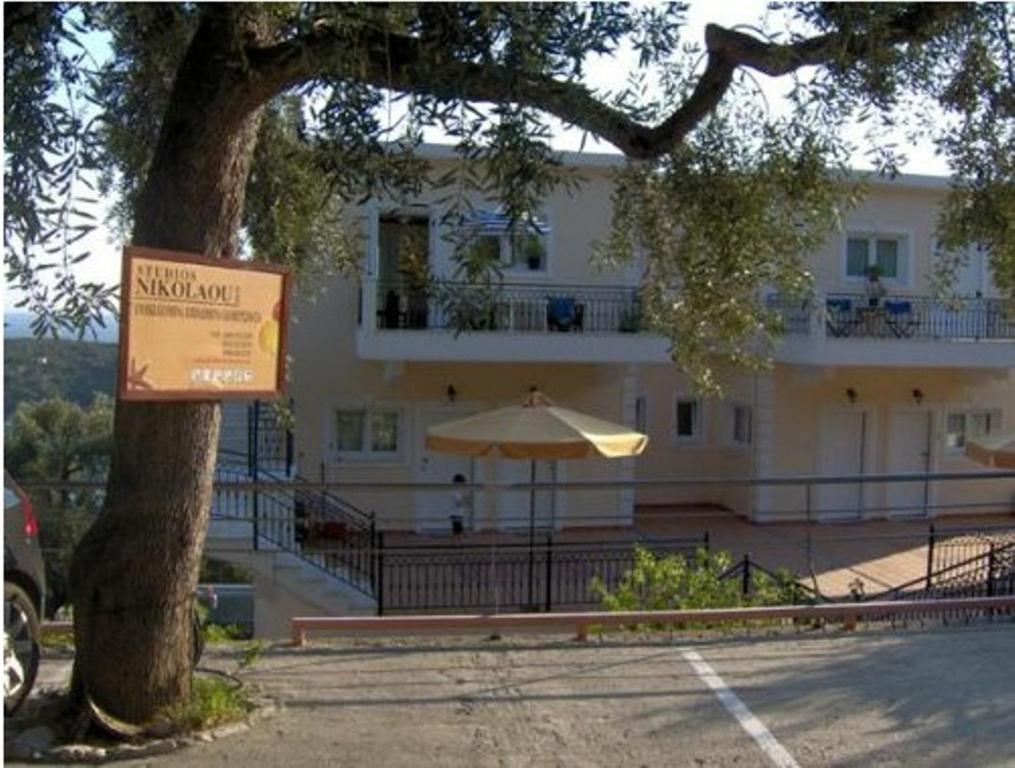 Studios Nikolaou Bros Parga Buitenkant foto