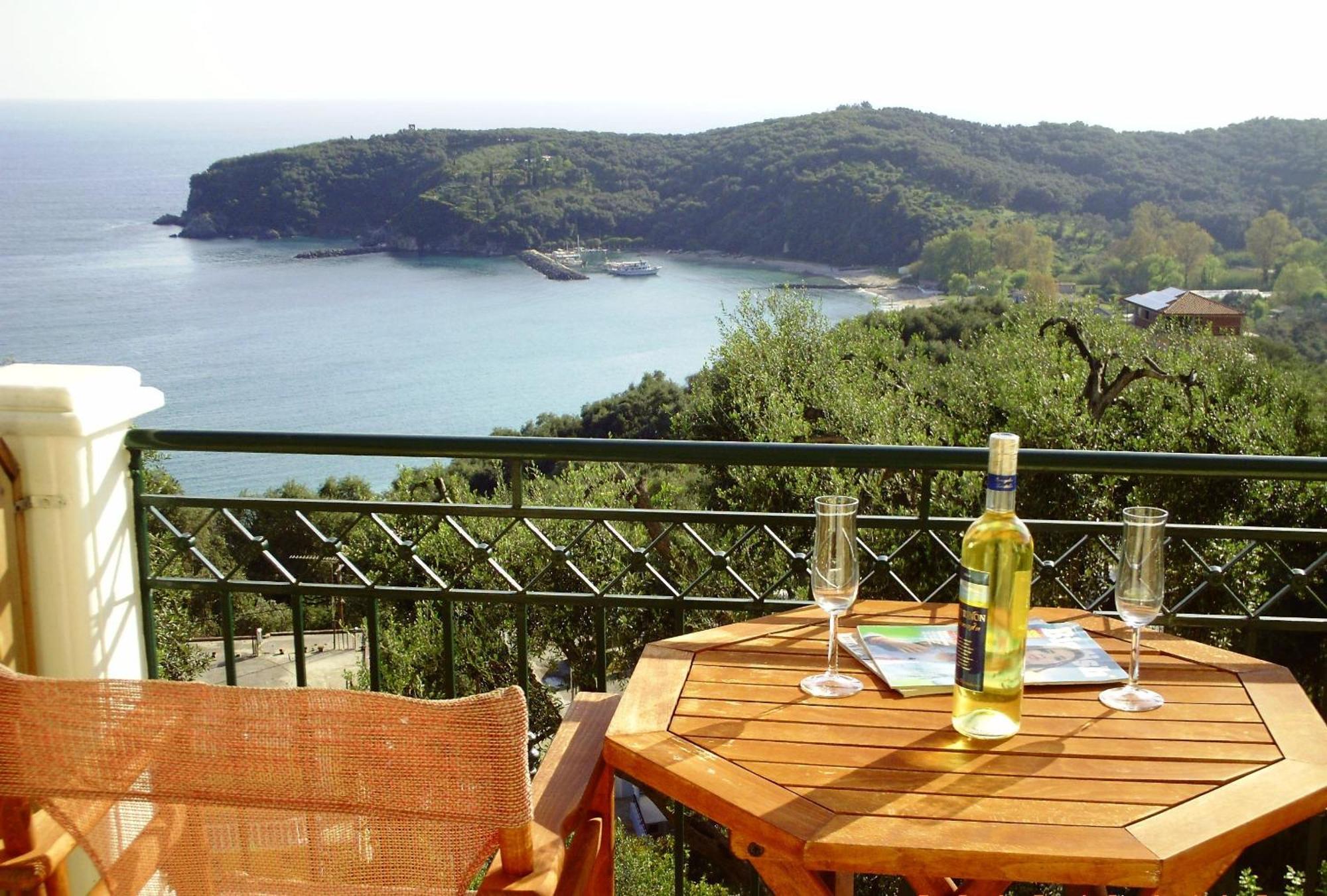 Studios Nikolaou Bros Parga Buitenkant foto