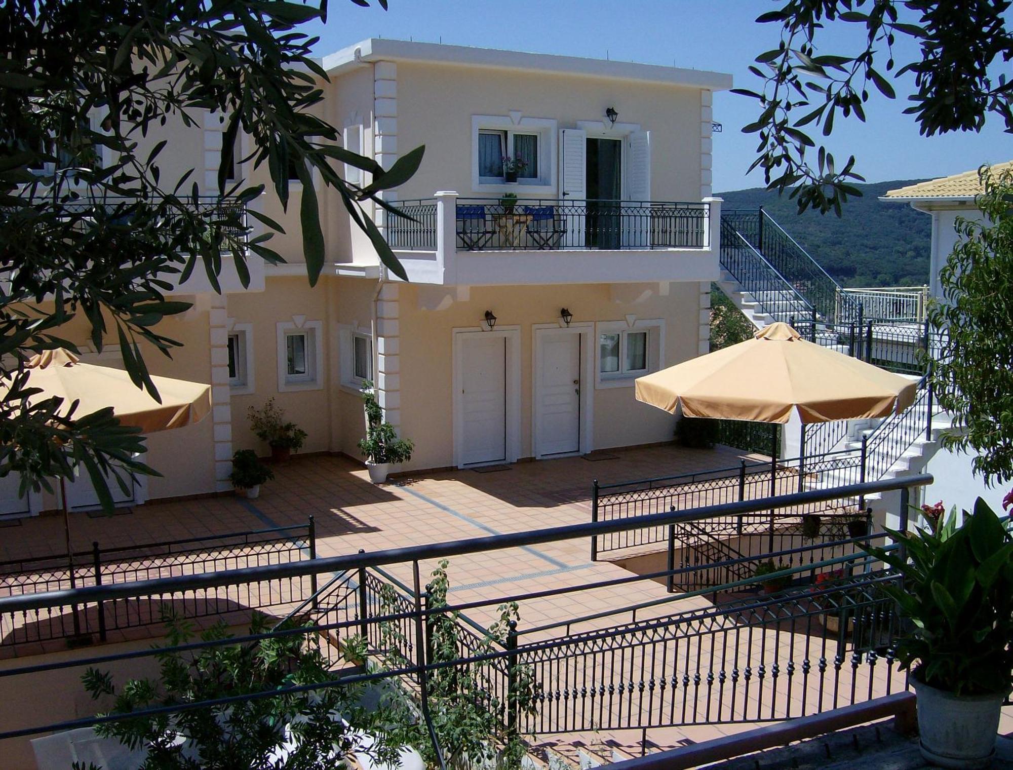 Studios Nikolaou Bros Parga Buitenkant foto