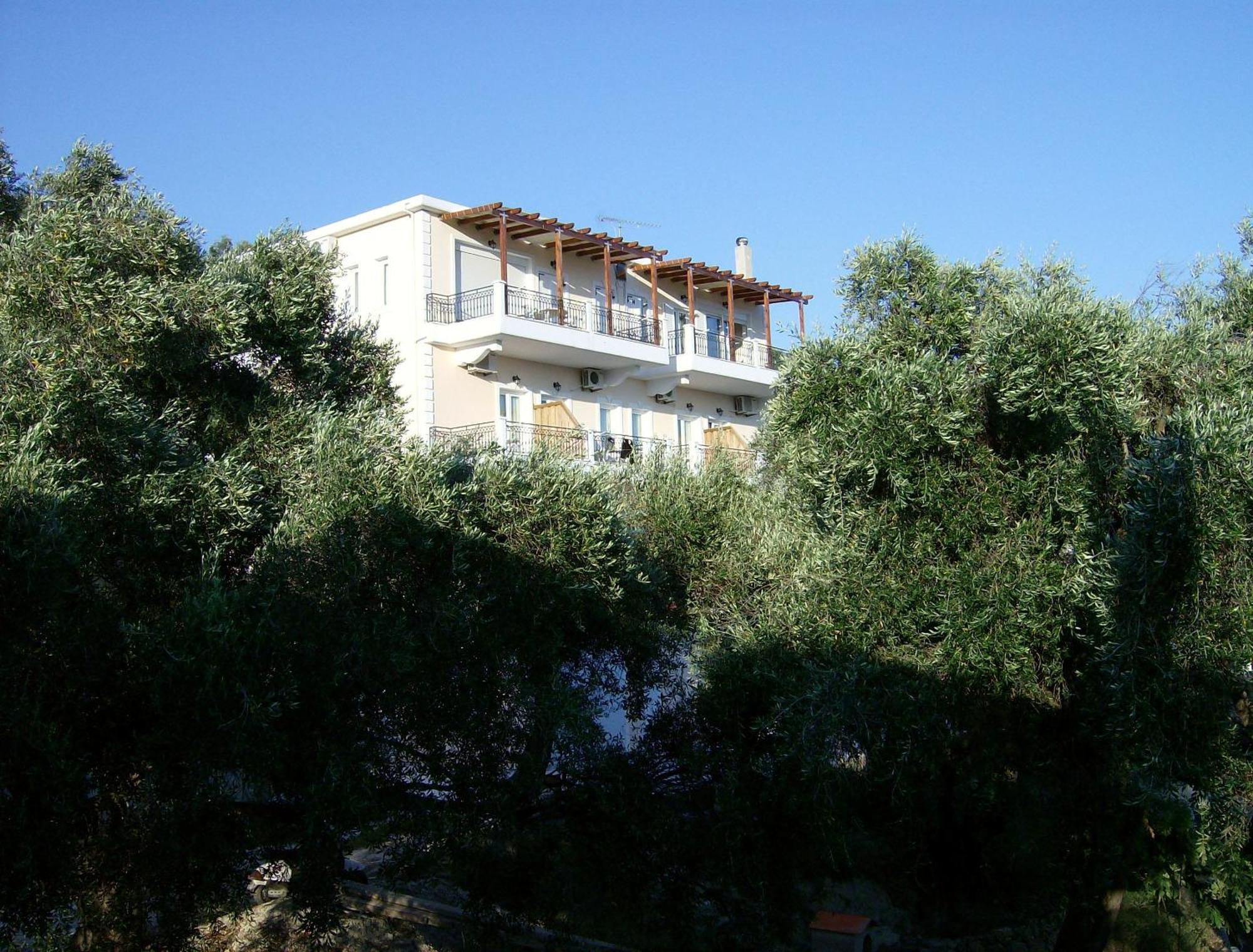 Studios Nikolaou Bros Parga Buitenkant foto