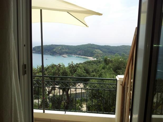 Studios Nikolaou Bros Parga Buitenkant foto