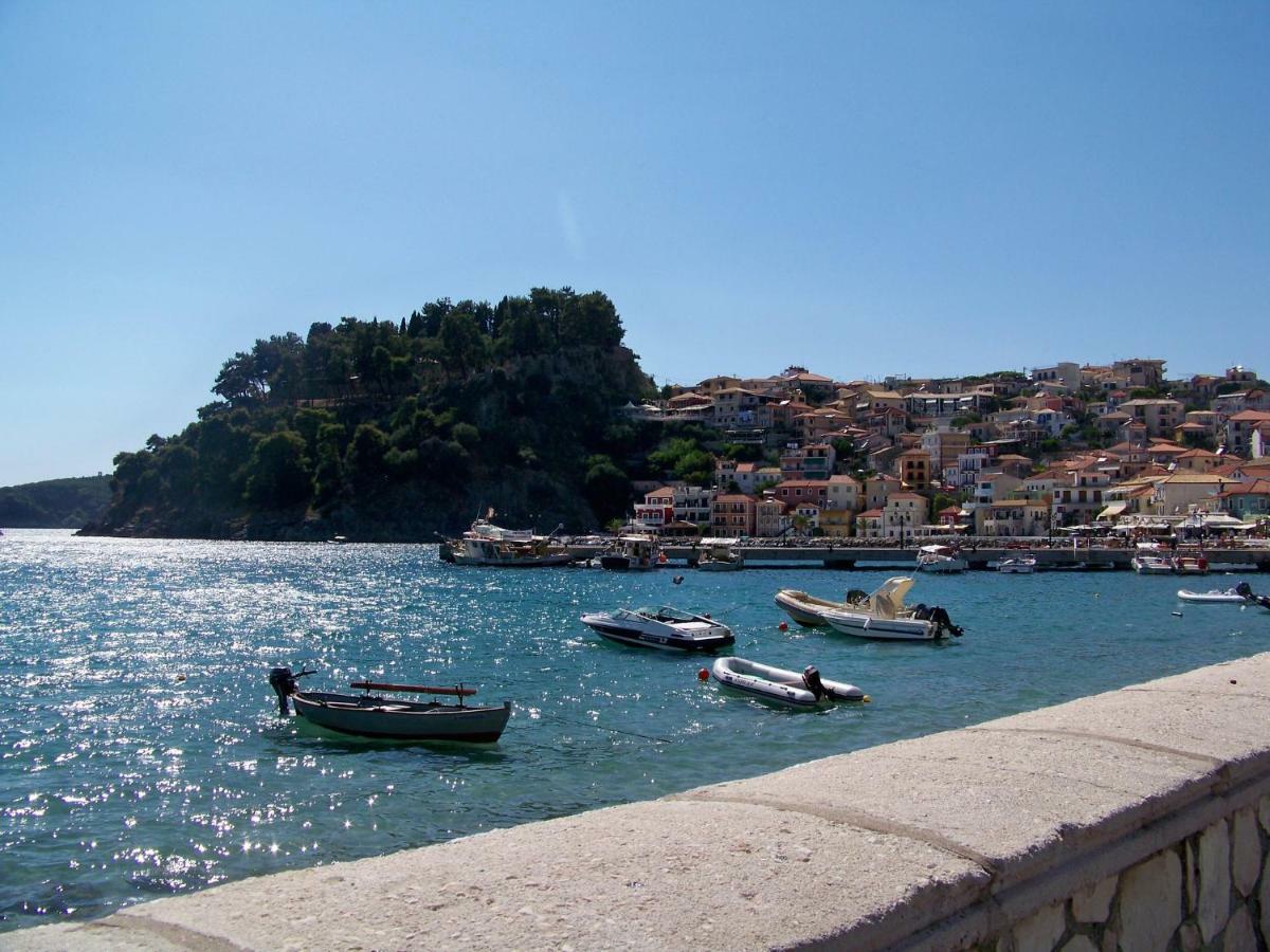 Studios Nikolaou Bros Parga Buitenkant foto